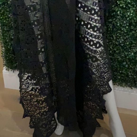 Kimono - Picture 3 of 4